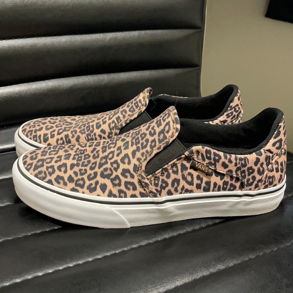 Women’s leopard vans